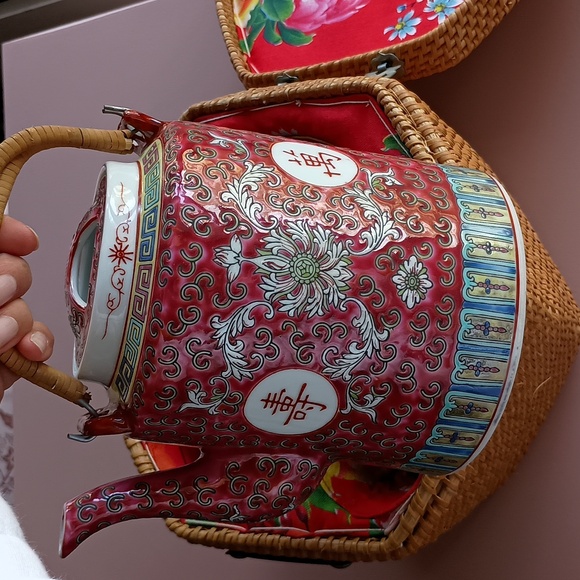 Chinese Famille Tea Set - Picture 7 of 14